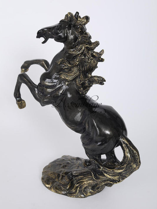 Gold Grandeur Stallion Figure