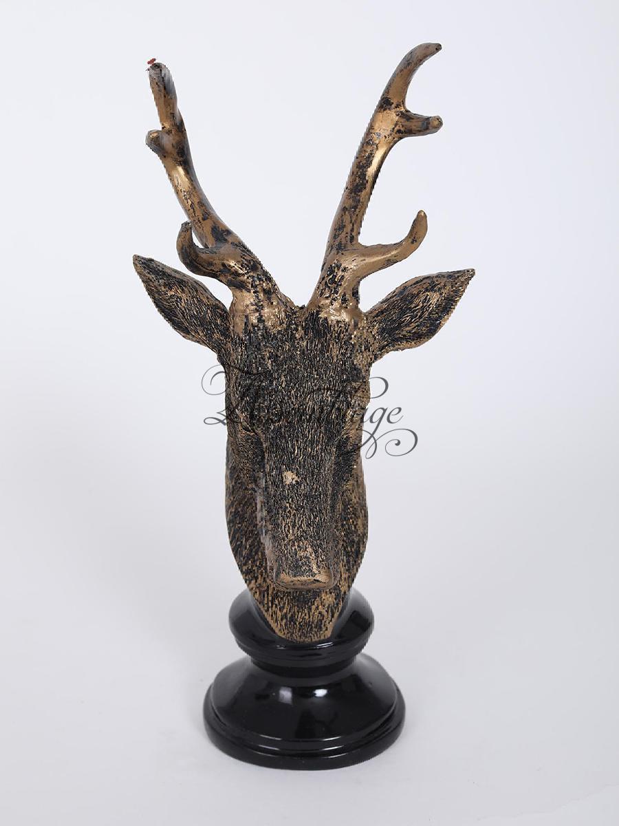 Regal Reindeer Head Figure