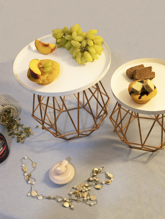 Hexagonal White Wired Cake Stand